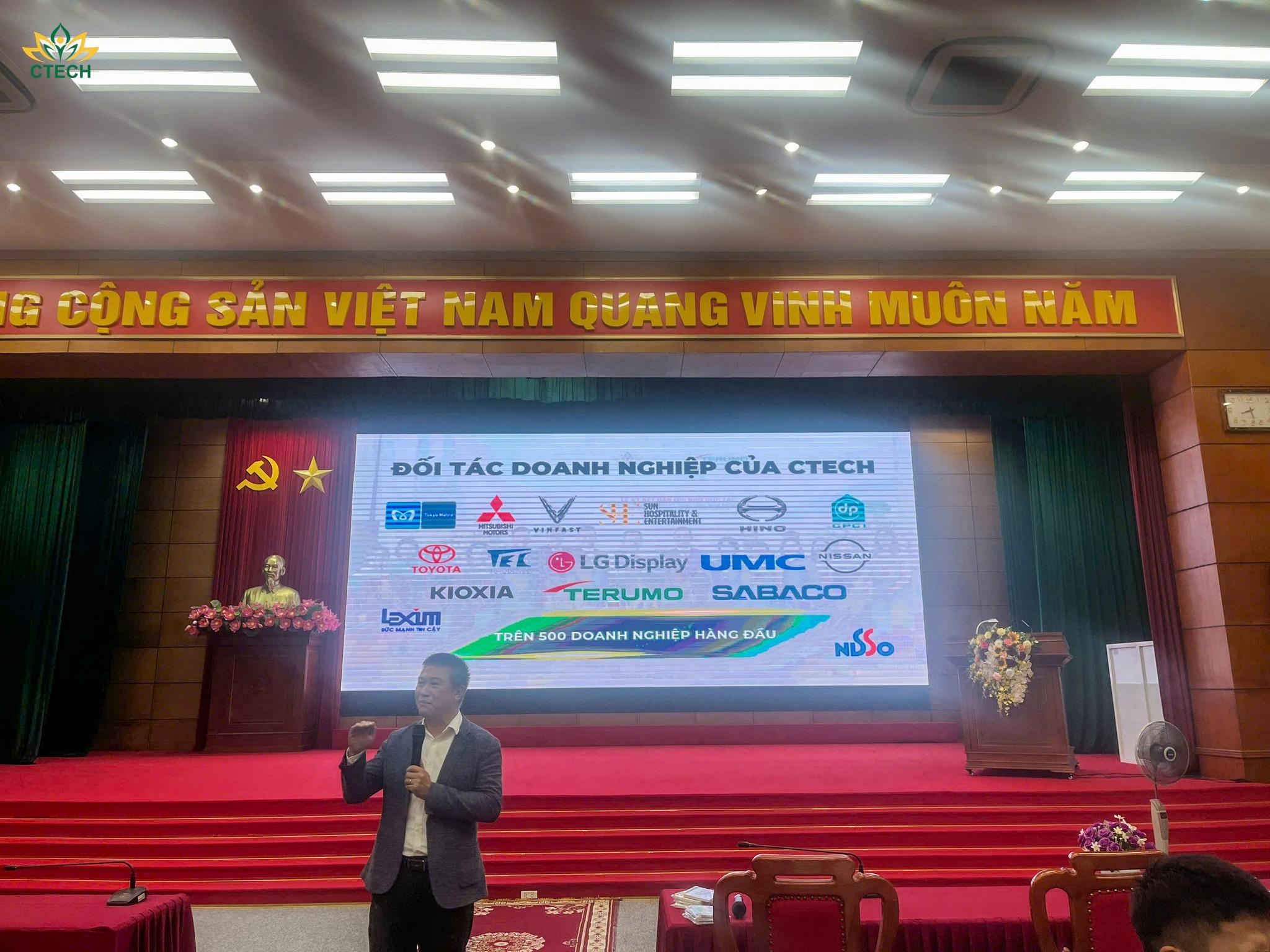 618041786_1594851258705936_977293931003265069_n