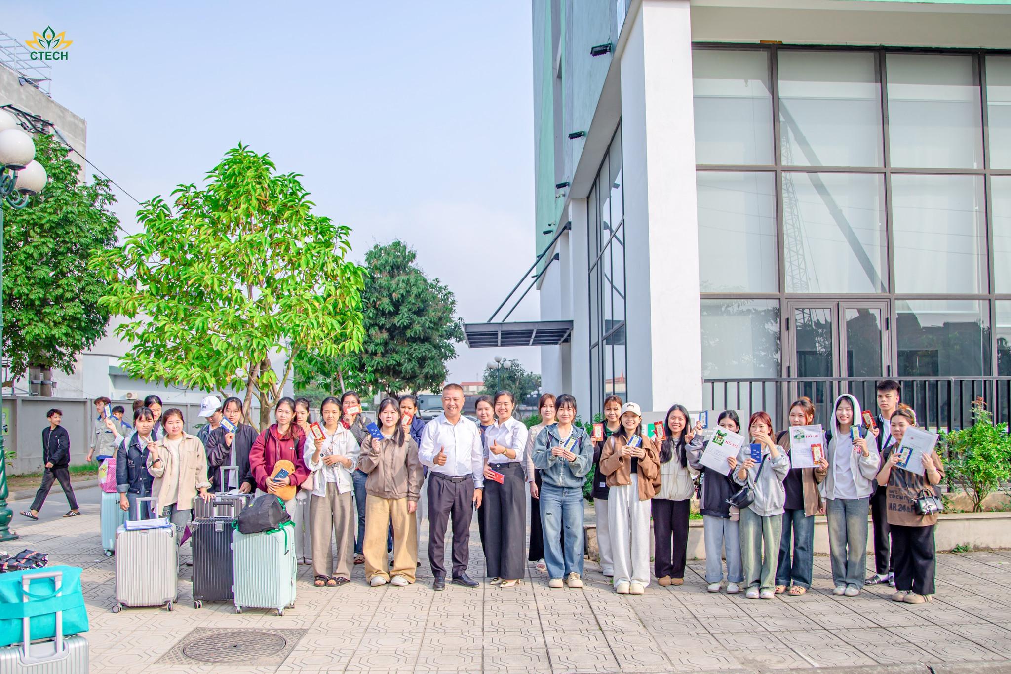Tự Hào CTECH] Sinh Viên K14 Ngành Tiếng Trung Lên Đường Thực Tập Tại Pegatron Hải Phòng