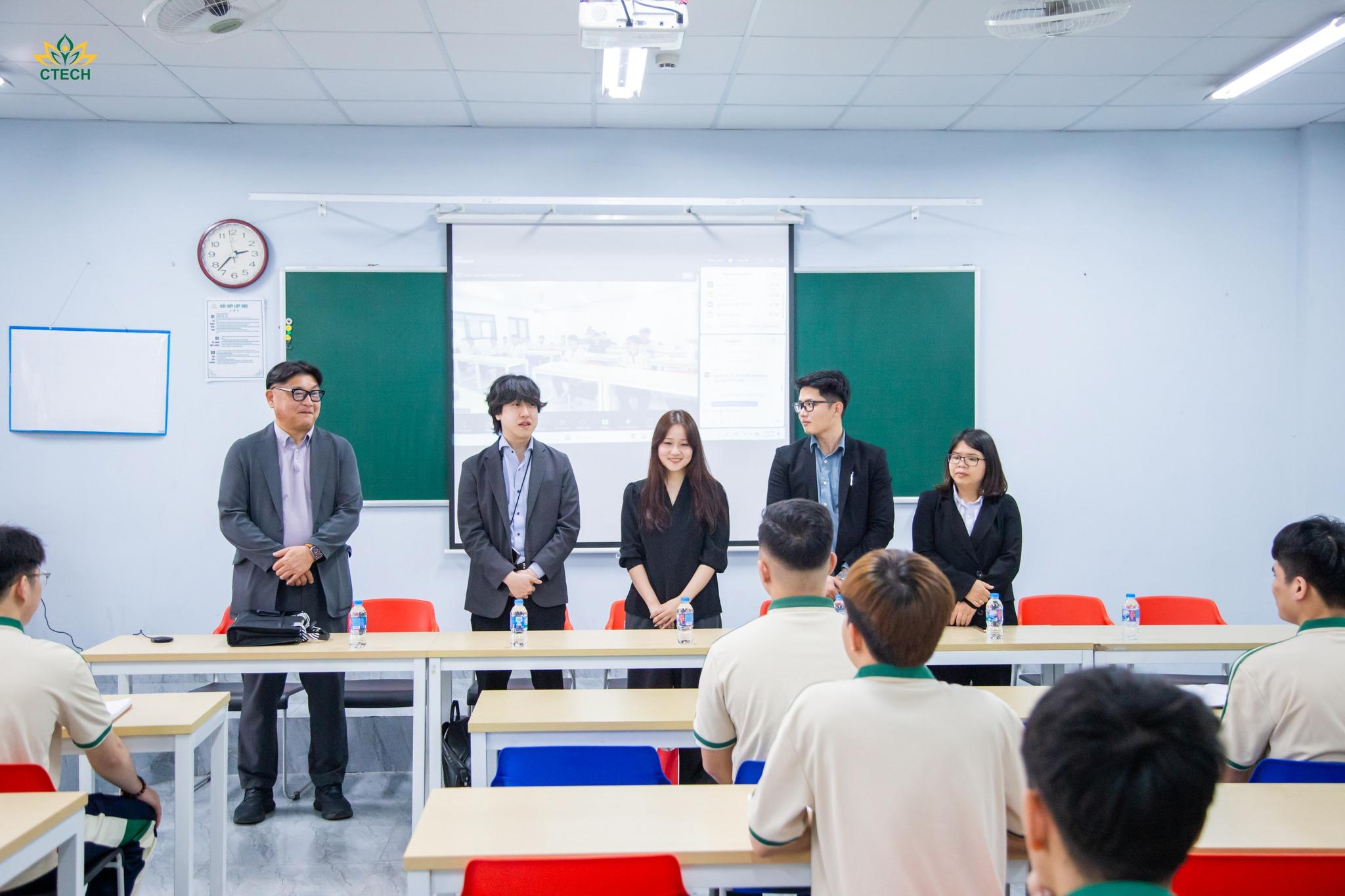 [Hợp Tác Quốc Tế] Lớp Học Bổng Nisso Kosan Sôi Động Cùng Chuyên Gia Nhật Bản Đầu Năm Mới