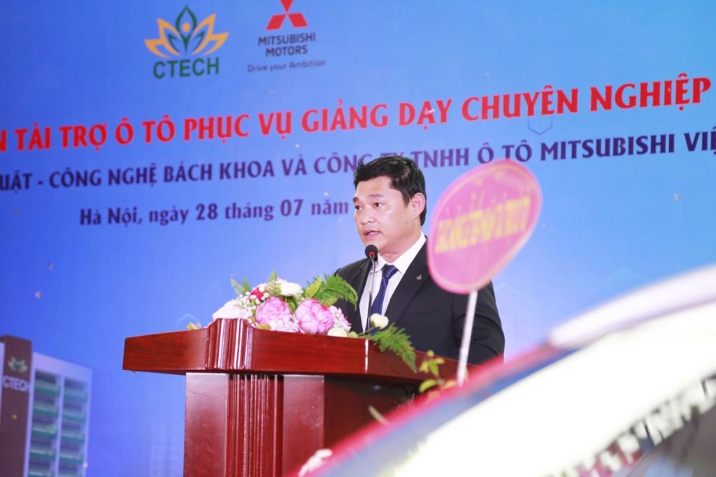 Truong-Cao-dang-Ky-thuat-Cong-nghe-Bach-Khoa-nhan-tai-tro-o-to-tu-Mitsubishi-Motors-Vietnam