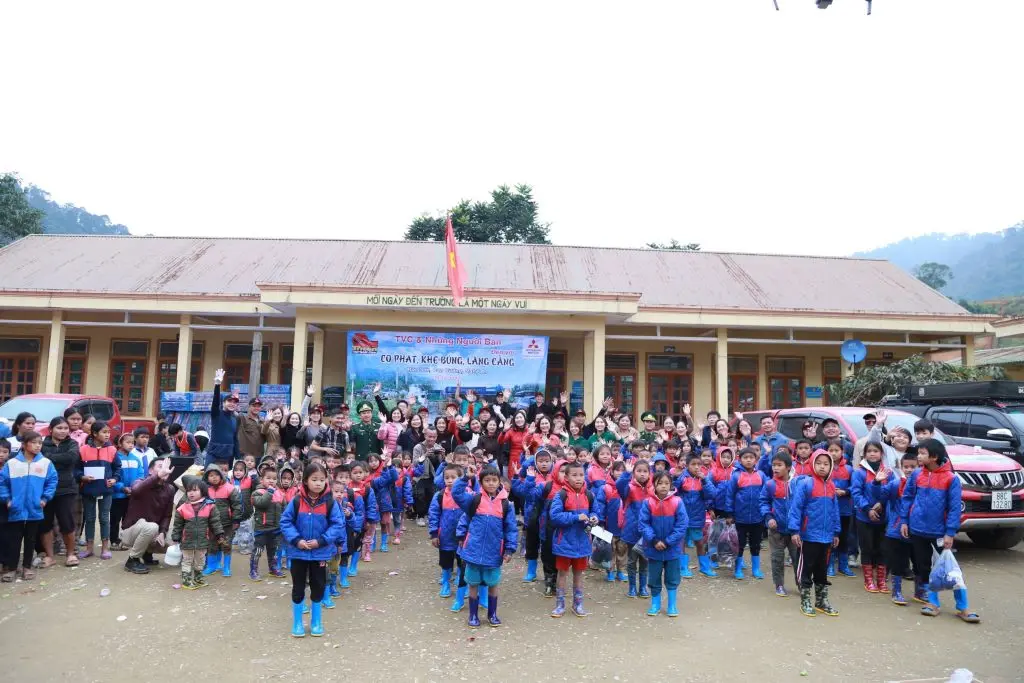 Chương trình "Mùa xuân Biên giới - Đến với Co Phạt - Khe Búng - Làng Cằng cùng Trường CĐ Kỹ thuật - Công nghệ Bách Khoa (CTECH)