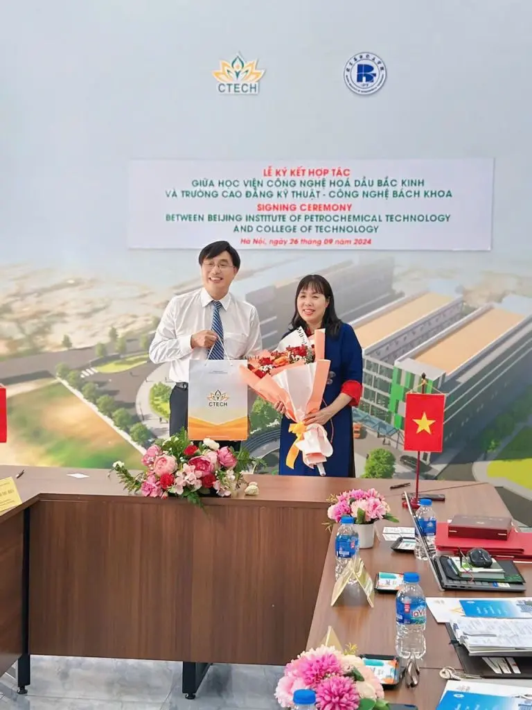 CTECH ký Bản ghi nhớ hợp tác với Học viện Công nghệ Hóa dầu Bắc Kinh (Trung Quốc)