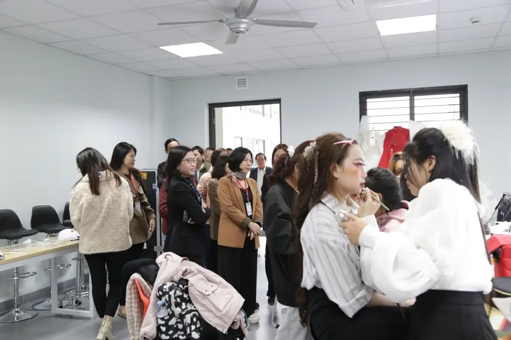 CTECH tăng cường hợp tác với Công ty CP Dược phẩm CPC1 Hà Nội: Định hướng phát triển bền vững cho SV khối ngành Sức khỏe