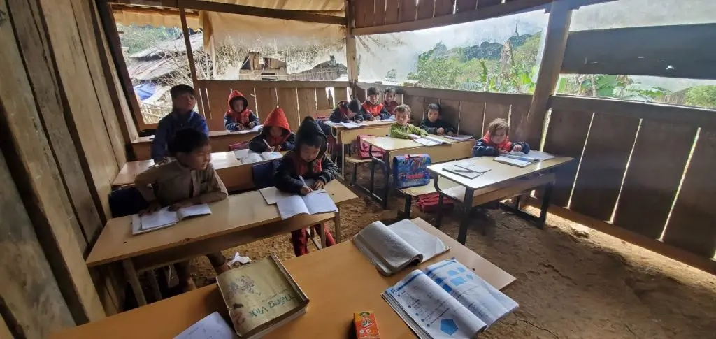 HẢI PHONG GROUP, CTECH, VÀ VIỆT HỒNG AUTO ĐỒNG HÀNH HỖ TRỢ XÂY DỰNG ĐIỂM TRƯỜNG PHIA CÒ 2, TRƯỜNG TIỂU HỌC NAM CAO, TỈNH CAO BẰNG