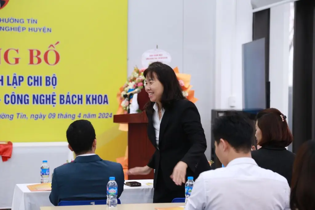 Lễ công bố quyết định thành lập chi bộ Đảng Trường Cao đẳng Kỹ thuật - Công nghệ Bách Khoa