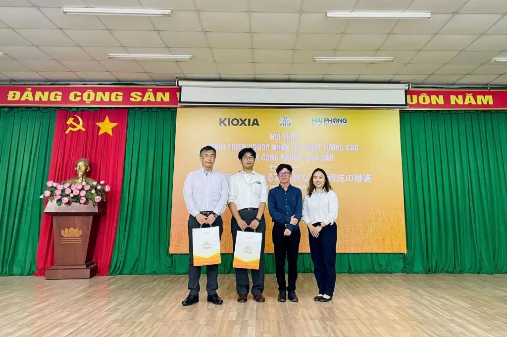 Tập đoàn bộ nhớ hàng đầu thế giới KIOXIA tiếp tục dành cơ hội việc làm tại Nhật Bản cho sinh viên CTECH