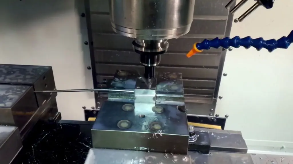 Thông tin về ngành chế tạo thiết bị cơ khí