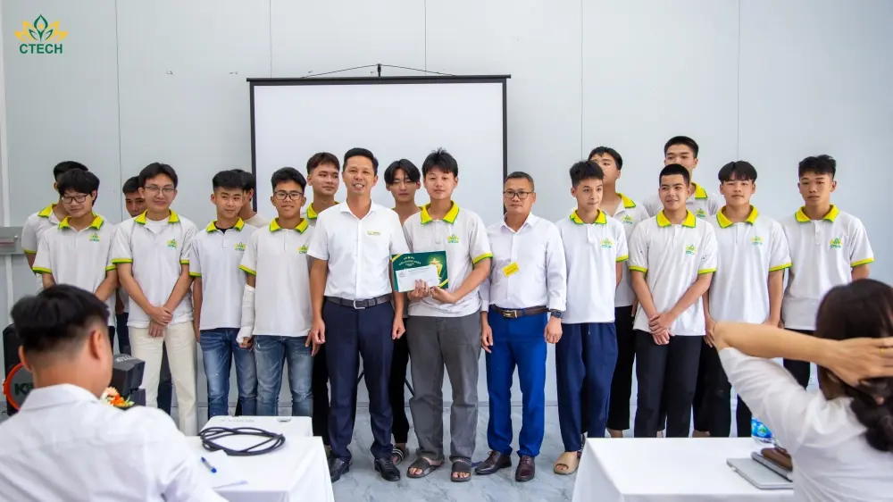 Shark Tank in CTECH – A Creative Playground for “17-Year-Old Programmers”